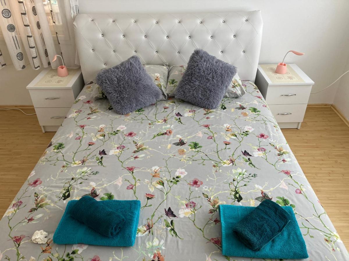 Apartamani Evelin Veliko Gradište Dış mekan fotoğraf